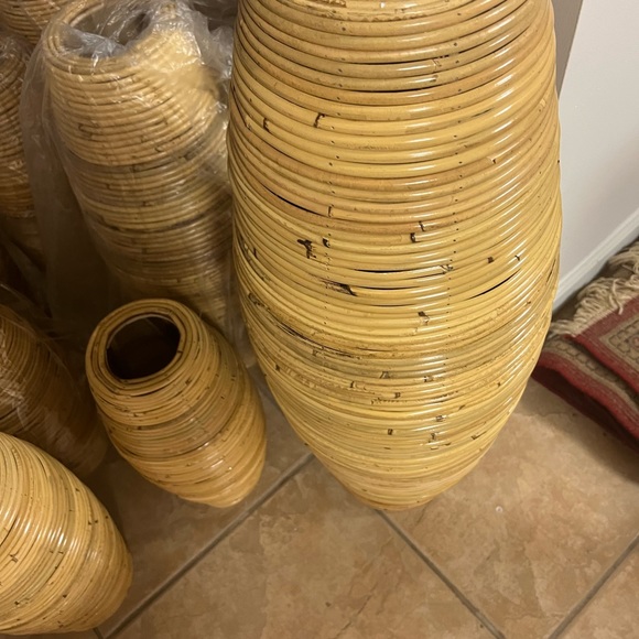 LARGEST 31”  BOGO the second is  50%off Indonesian rattan natural vase - Picture 2 of 5